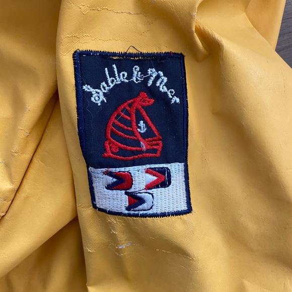 Sable et Mer Unisex Rain Jacket - Picture 8 of 10